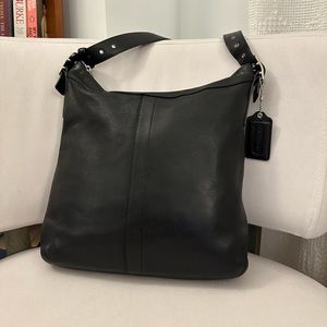 Vintage Coach 9188-Convertible Leather Slim Duffle Shoulder Bag.